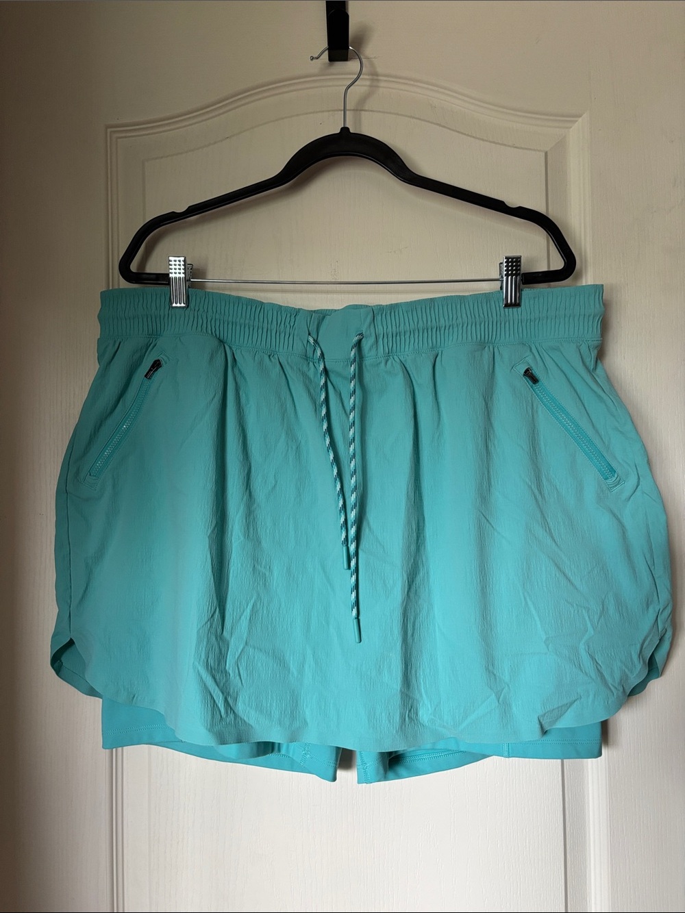 Athleta Aqua-Turquoise Drawcord Run Skort